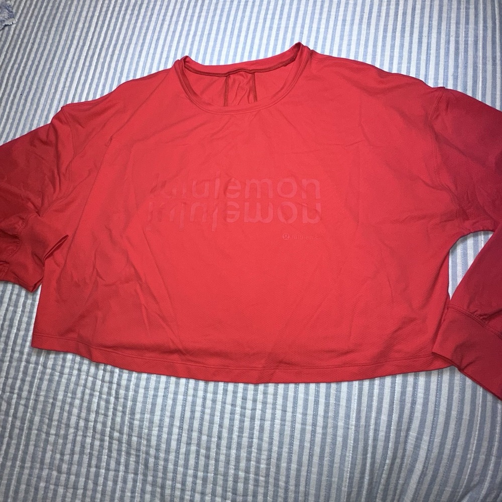 Lululemon Muscle Love‎ Long Sleeve Logo Red LORE 03059 NO SIZE